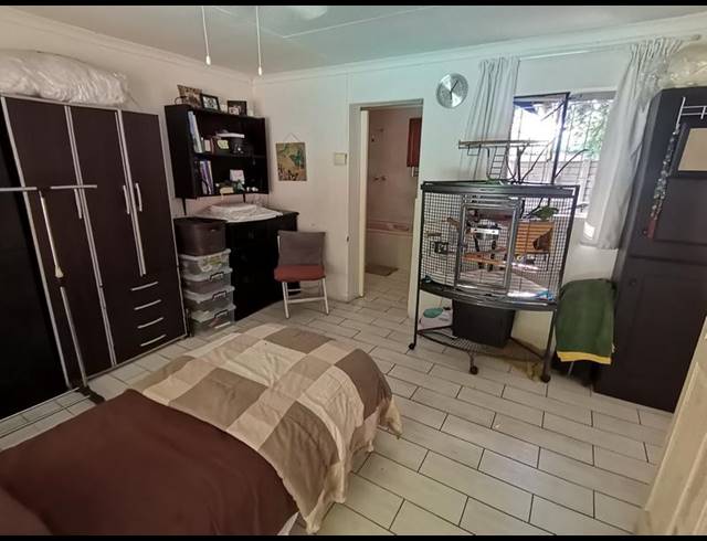 3 BEDROOM HOUSE FOR SALE IN VANDERBIJLPARK SE 3